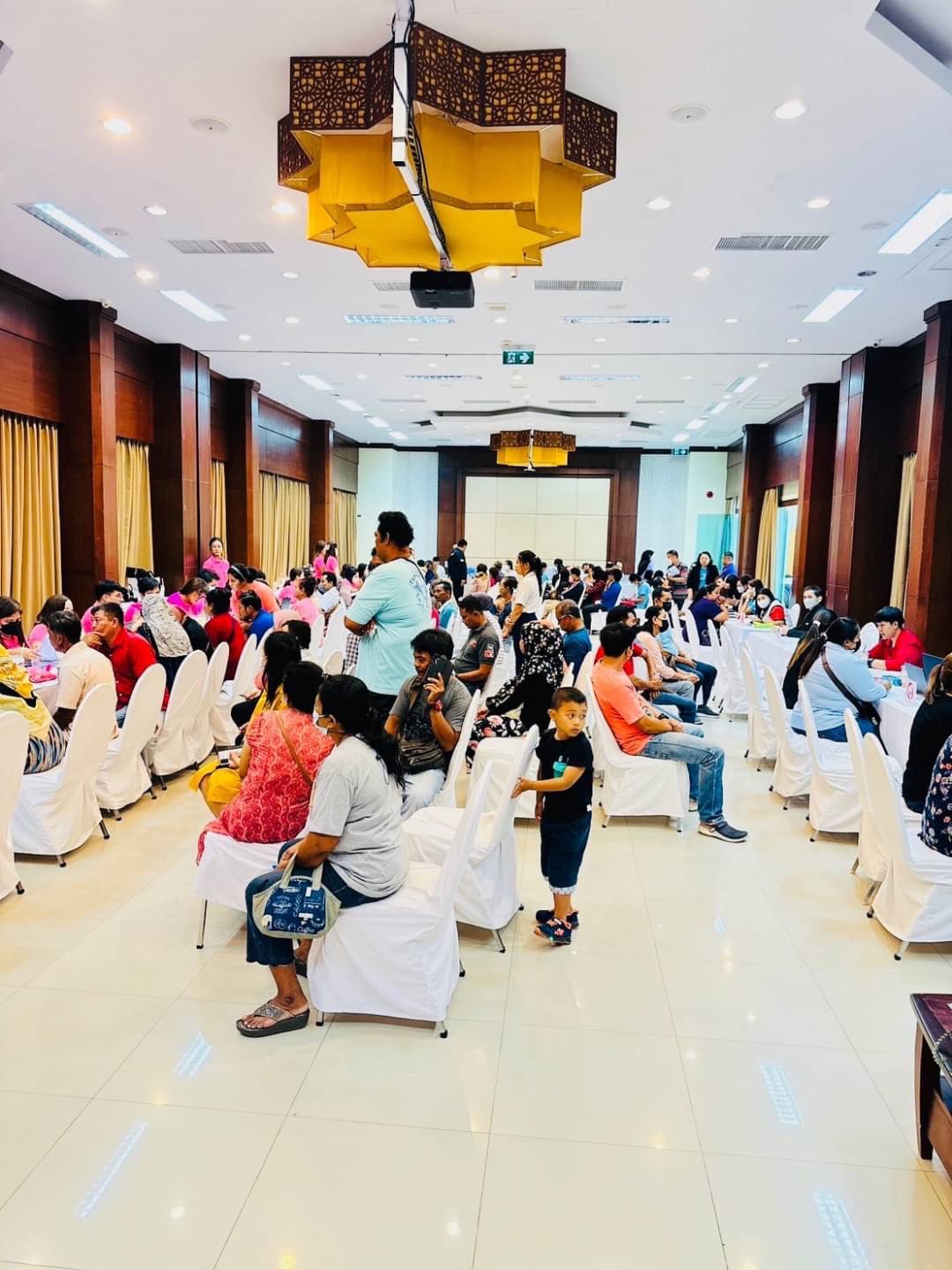 สำนักงานบังคับคดีจังหวัดกระบี่ จัดโครงการมหกรรมไกล่เกลี่ย แก้หนี้หลังศาลมีคำพิพากษา สามารถไกล่เกลี่ยได้สำเร็จทุนทรัพย์กว่า 46 ล้านบาท